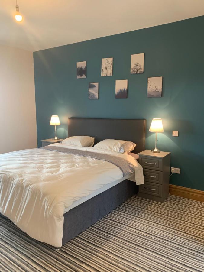 The Local Lodge Longford Esterno foto